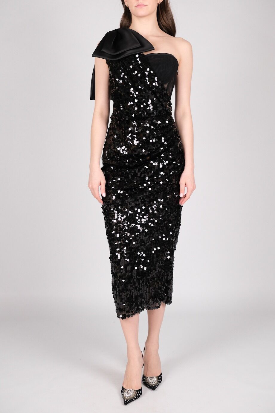 image 1 Асимметричное платье в пайетках и с атласным бантом