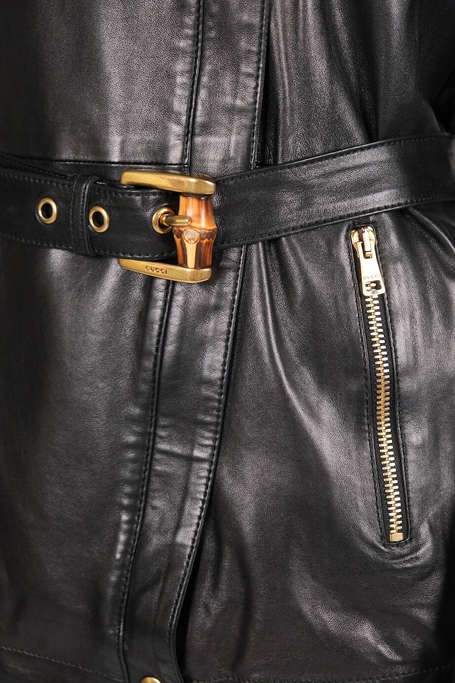 image 4 Удлиненная кожаная куртка чёрного цвета с поясом