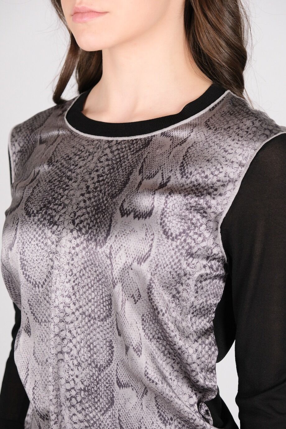 image 4 Шелковый комбинированный топ с принтом