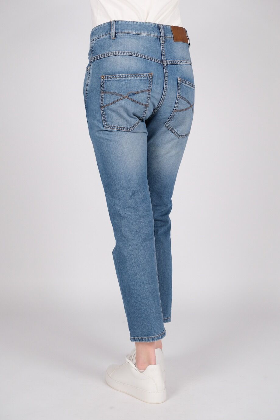 image 4 Джинсы синего цвета на средней посадке