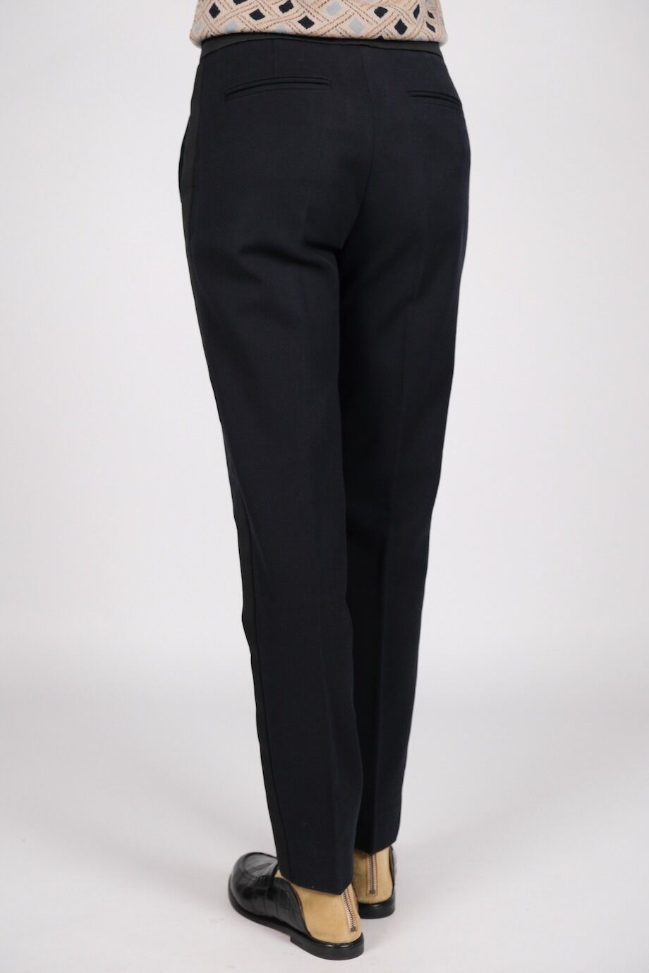 image 4 Хлопковые брюки темно-синего цвета с черными лампасами