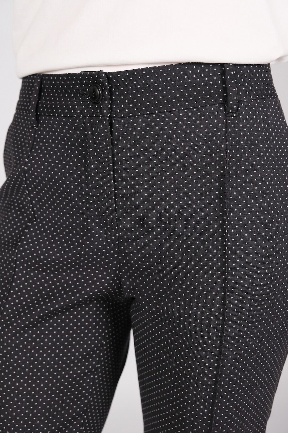 image 5 Брюки черного цвета в белый горошек
