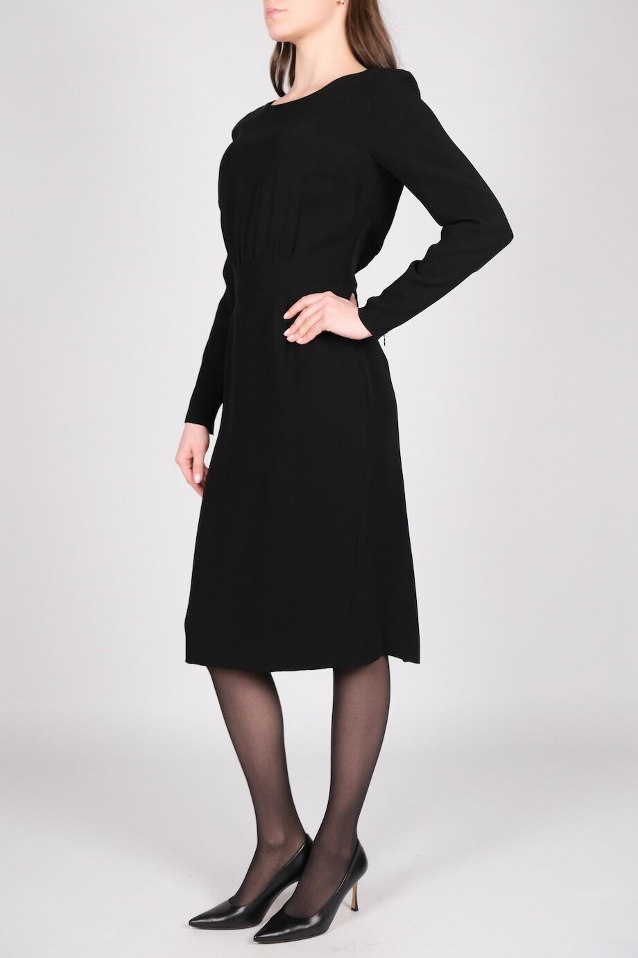 image 2 Шелковое платье черного цвета с молниями на рукавах