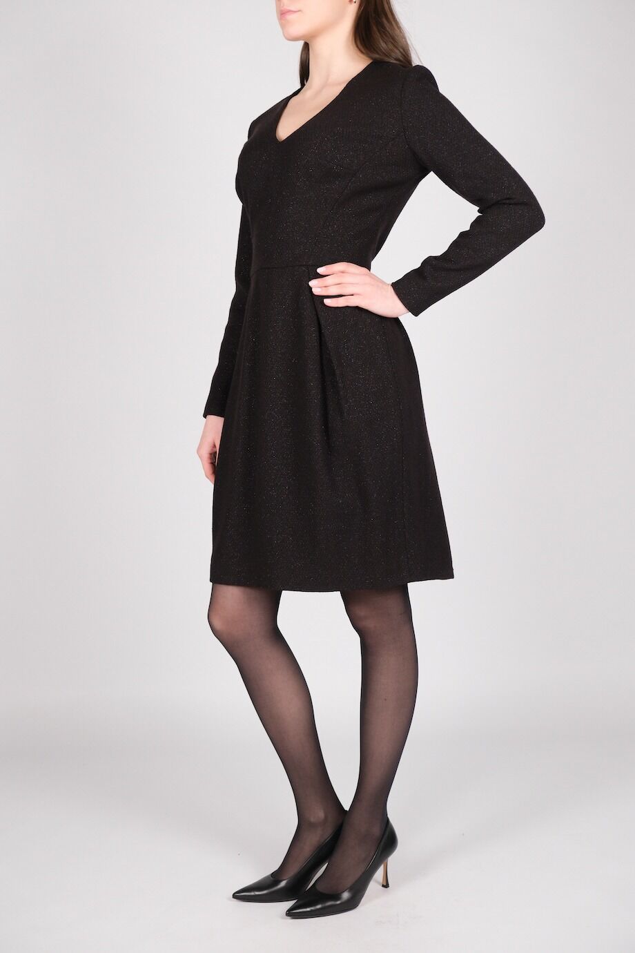 image 2 Платье из шерсти с металлической нитью с V-образным вырезом