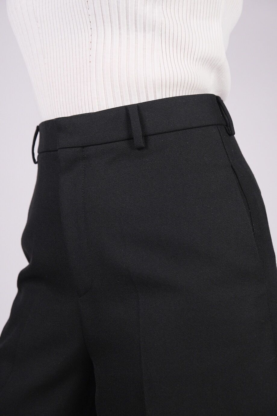 image 5 Бермуды черного цвета со стрелками