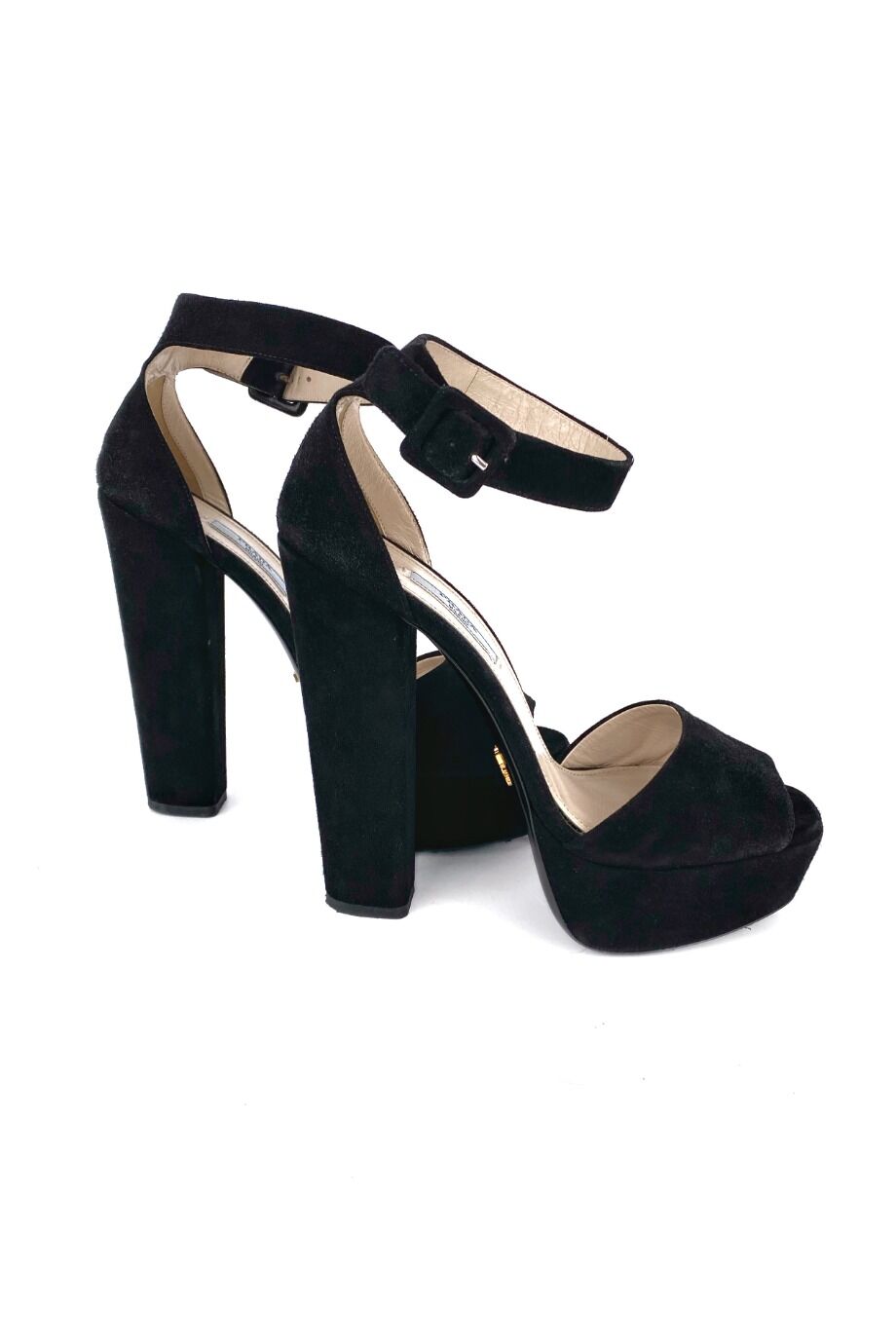 image 5 Замшевые босоножки черного цвета на платформе