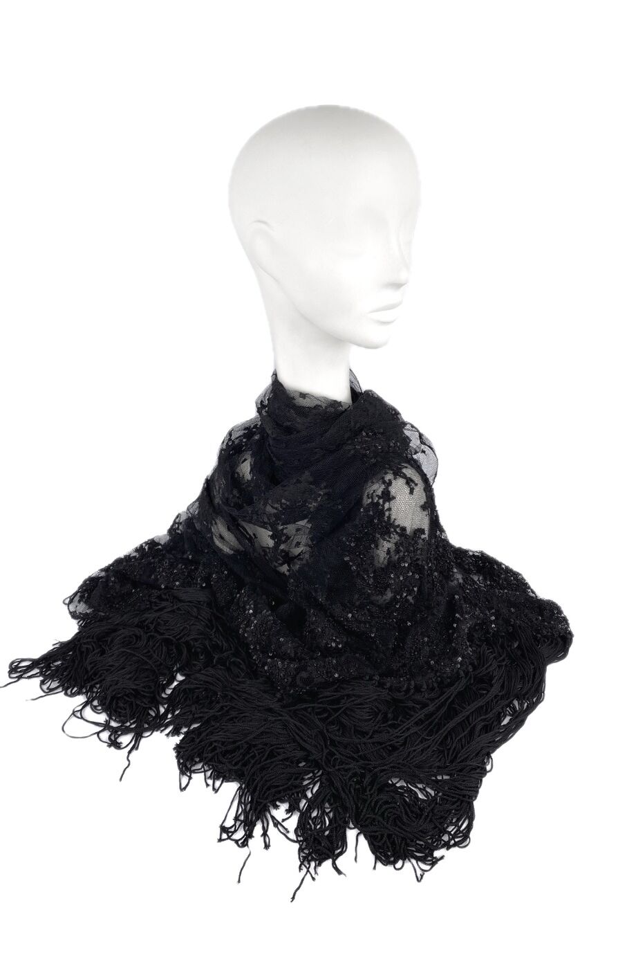image 4 Шаль чёрного цвета из кружева с бахромой и вышивкой бисером