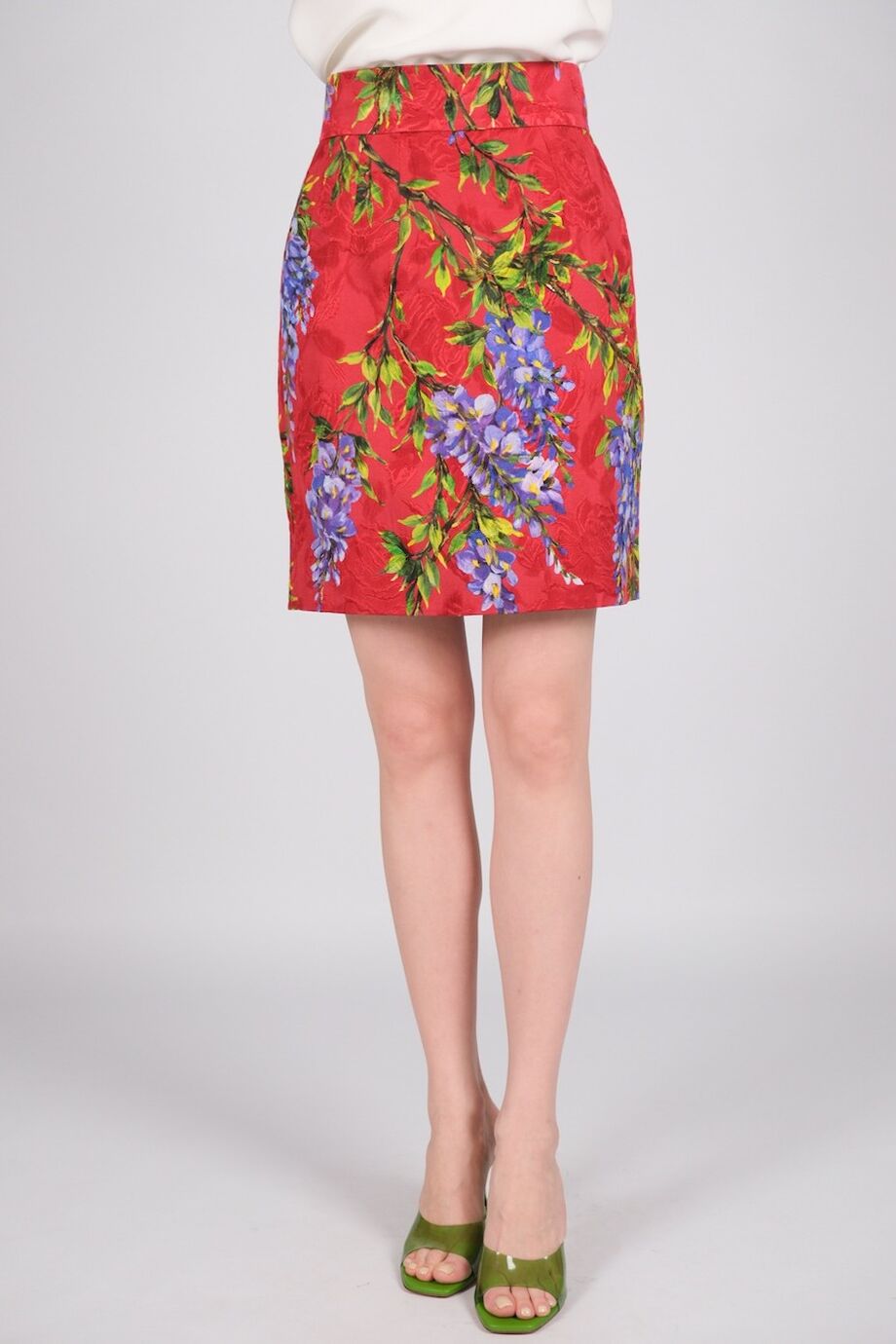 image 2 Юбка красного цвета с цветочным принтом