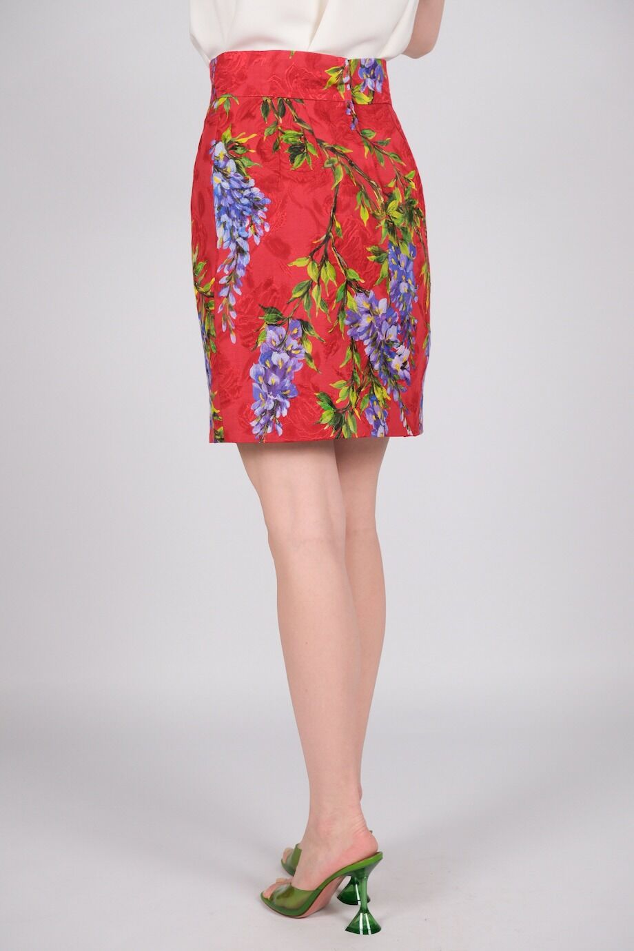 image 4 Юбка красного цвета с цветочным принтом