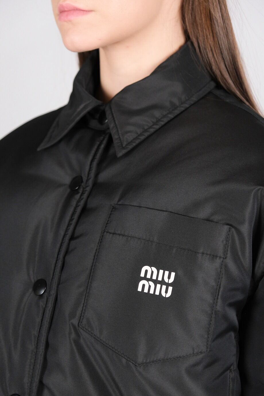 image 4 Укороченная куртка черного цвета