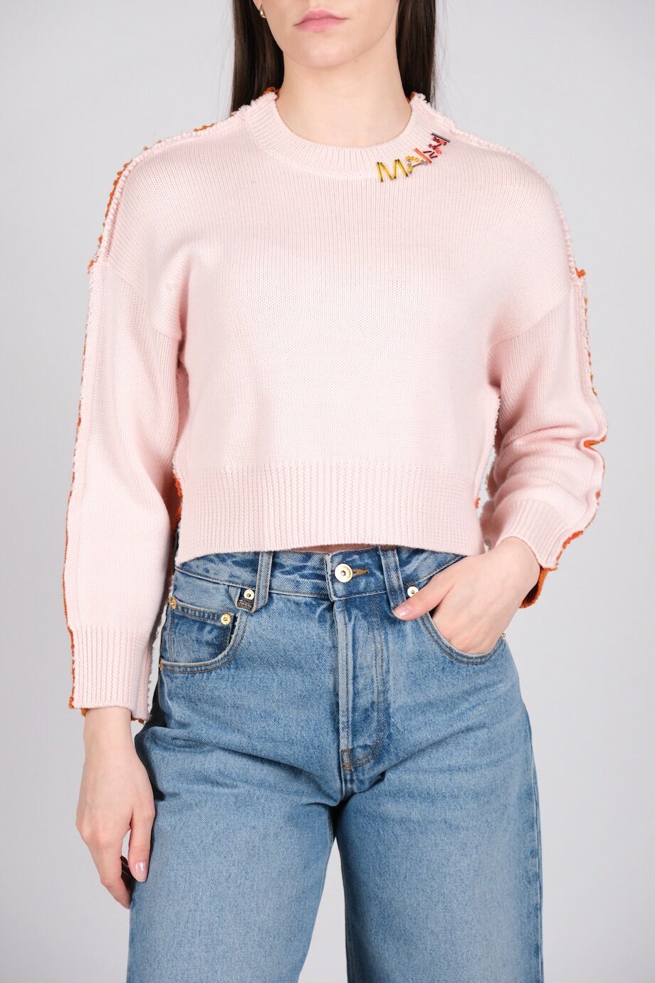 image 1 Укороченный свитер с декором из стекляруса на вороте