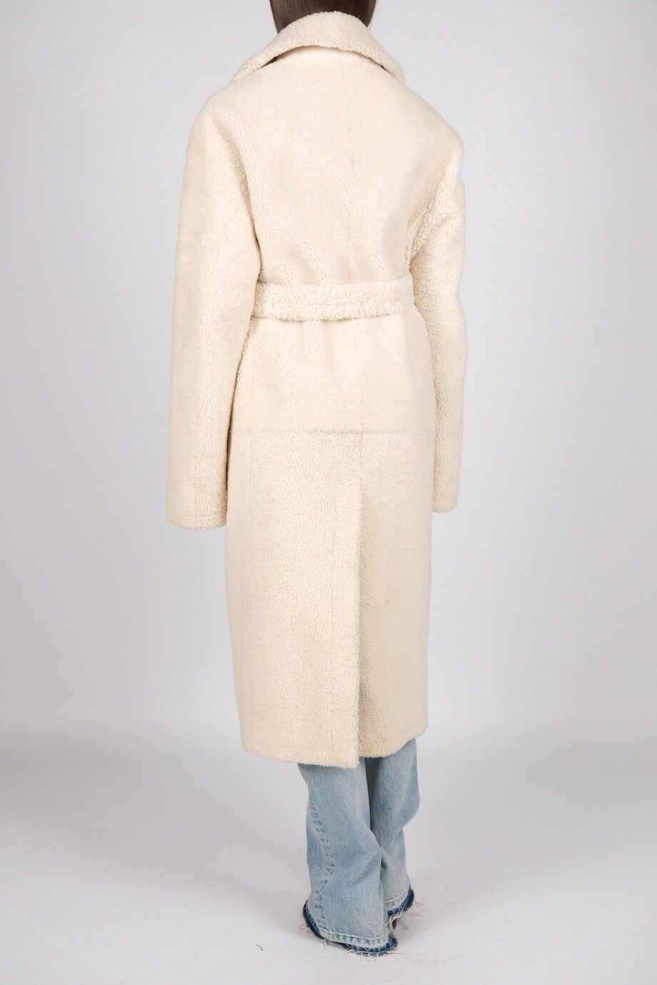 image 3 Дубленка молочного цвета с английским воротником