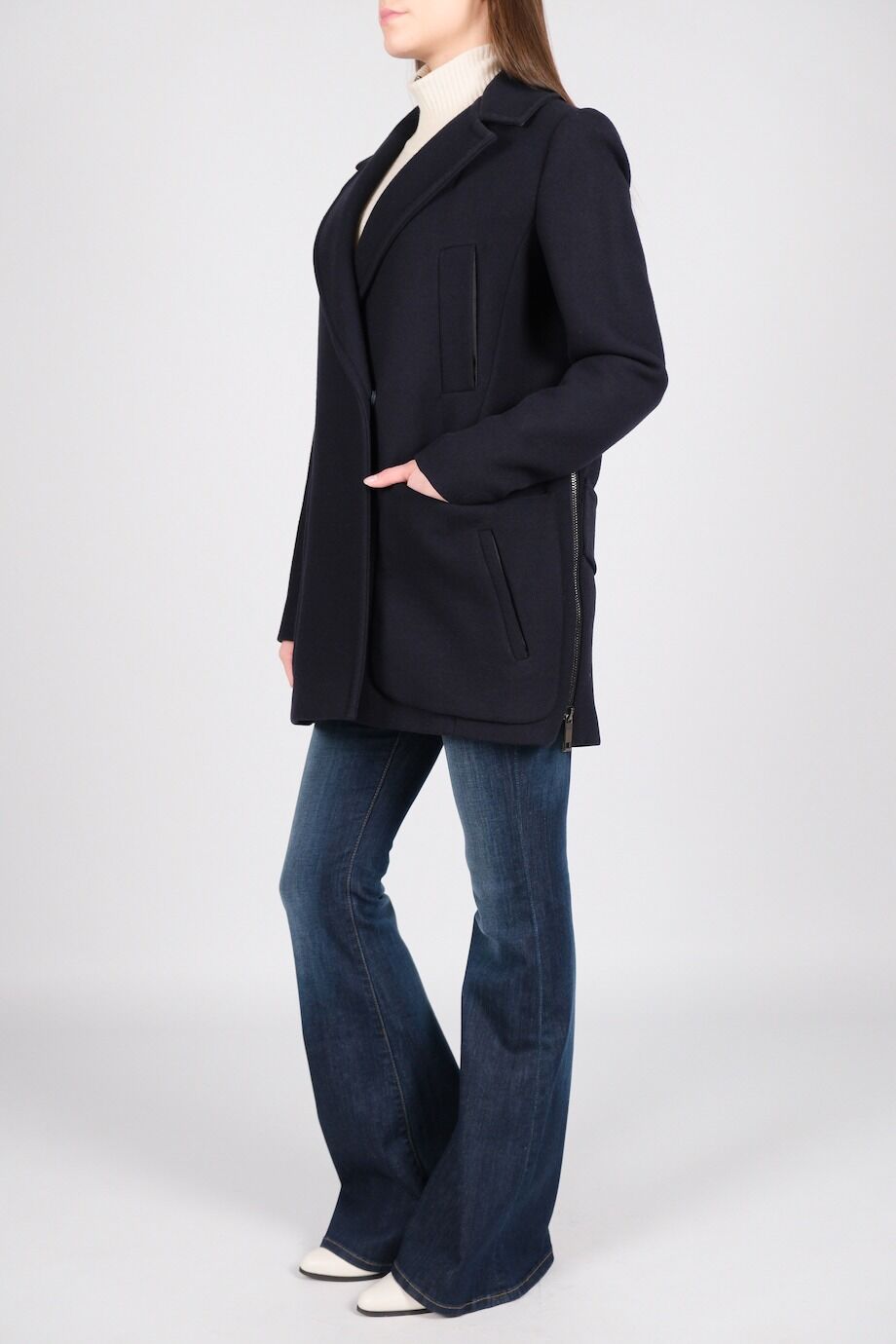 image 2 Полупальто темно-синего цвета