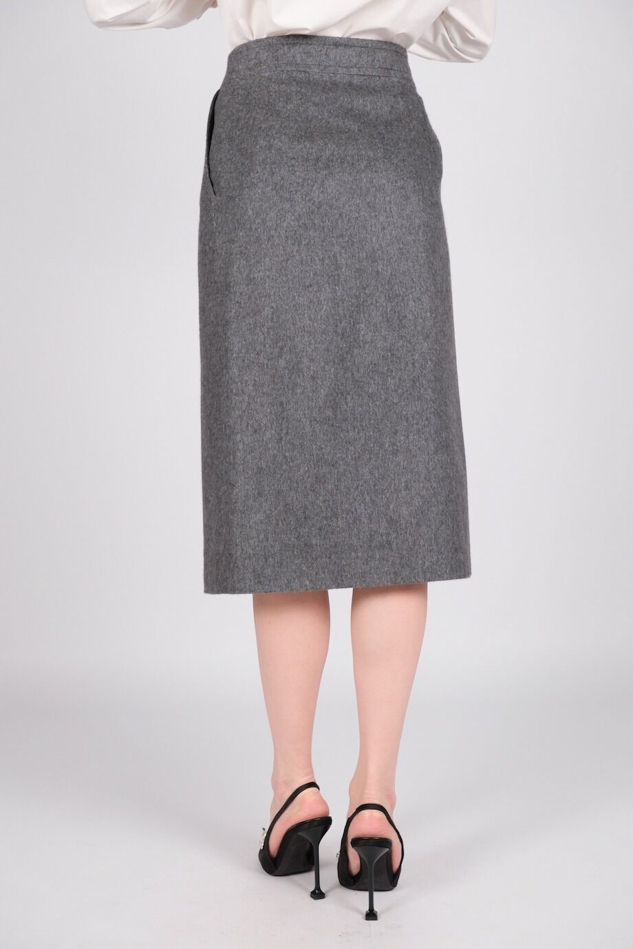 image 4 Юбка серого цвета