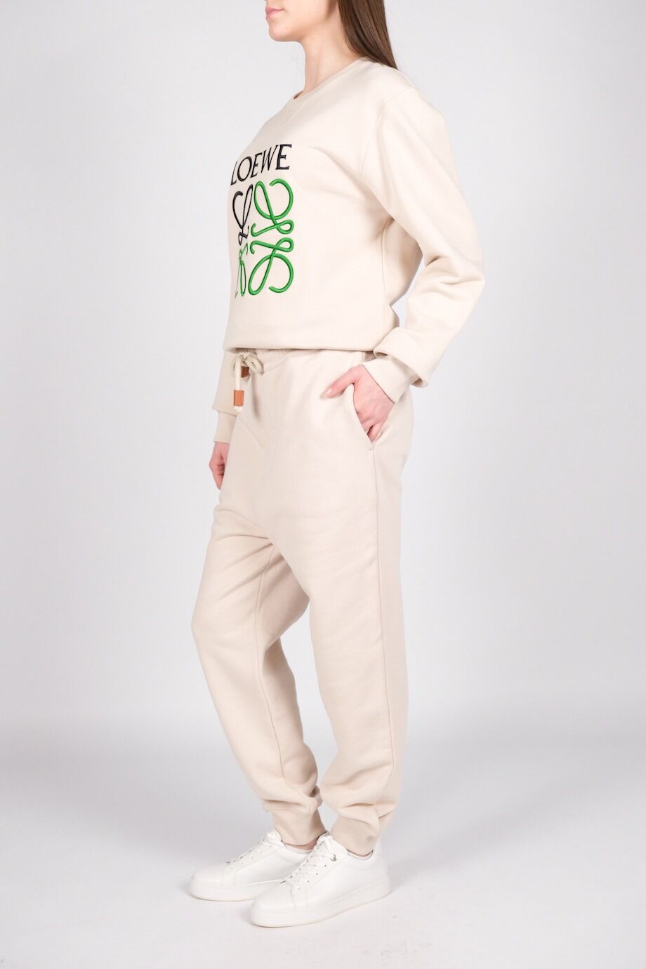 image 2 Спортивный костюм бежевого цвета с вышивкой