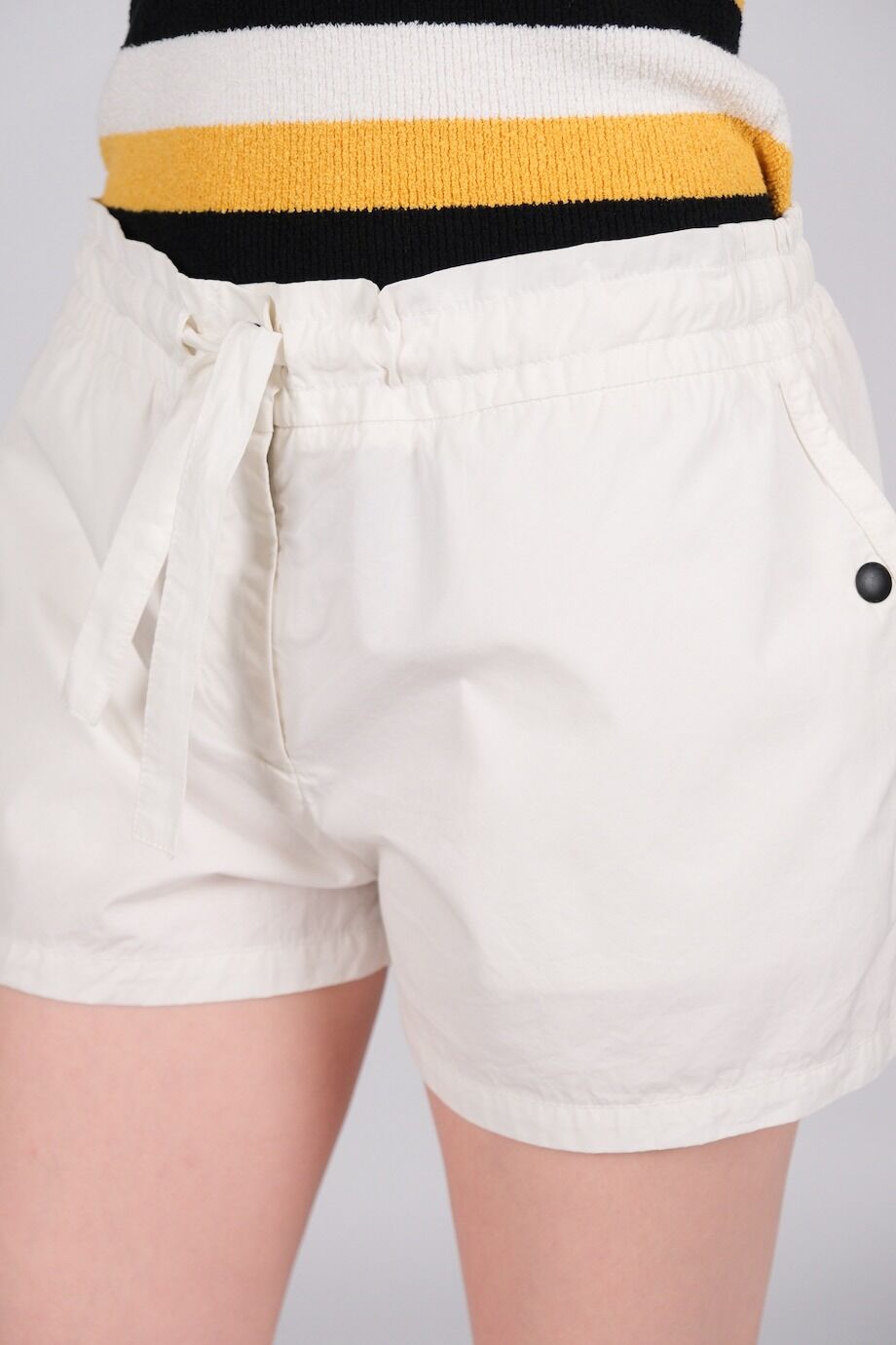 image 5 Шорты белого цвета на кулиске