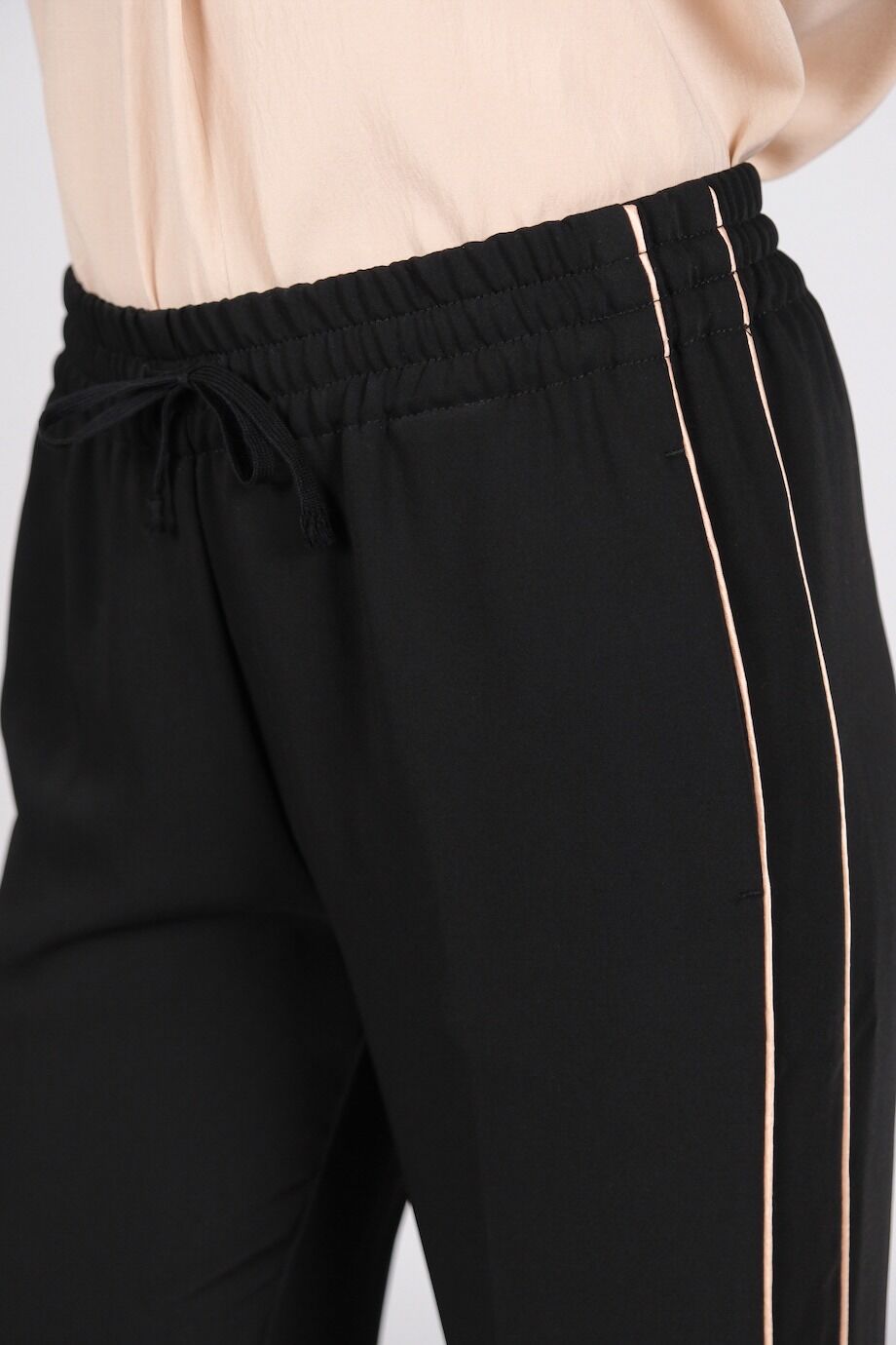 image 5 Брюки черного цвета с с лампасами