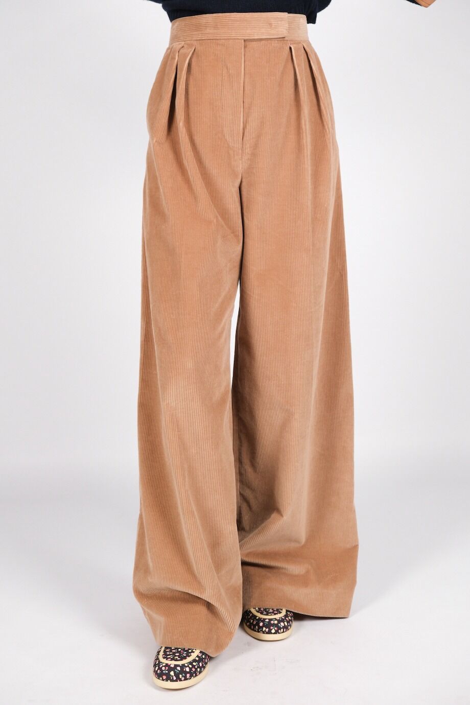 image 2 Вельветовые брюки широкого кроя бежевого цвета