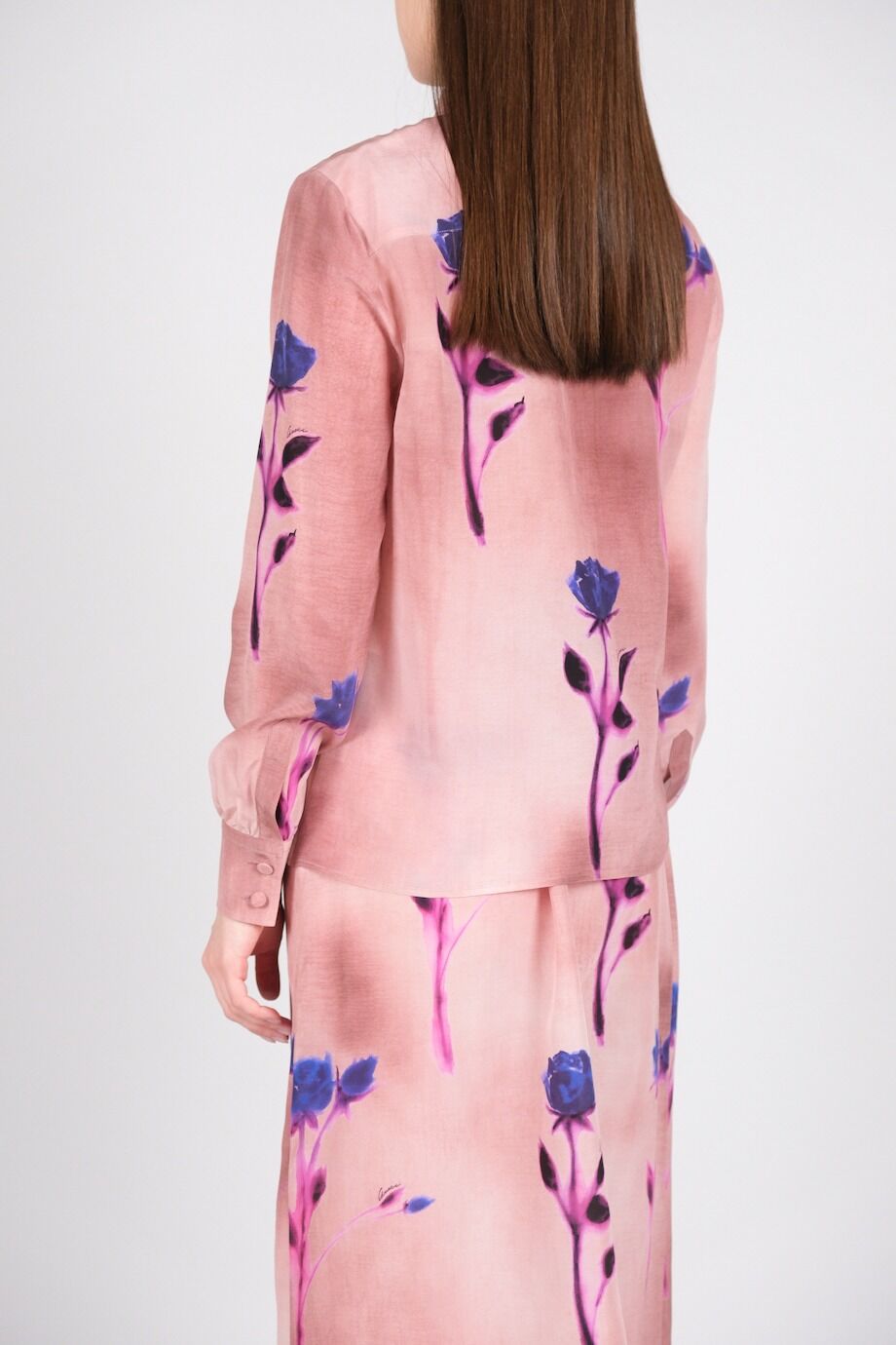 image 7 Шёлковый костюм розового цвета с цветочным принтом