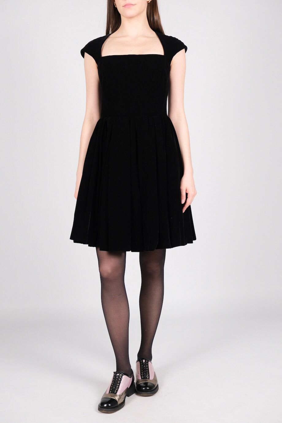 image 1 Бархатное платье черного цвета