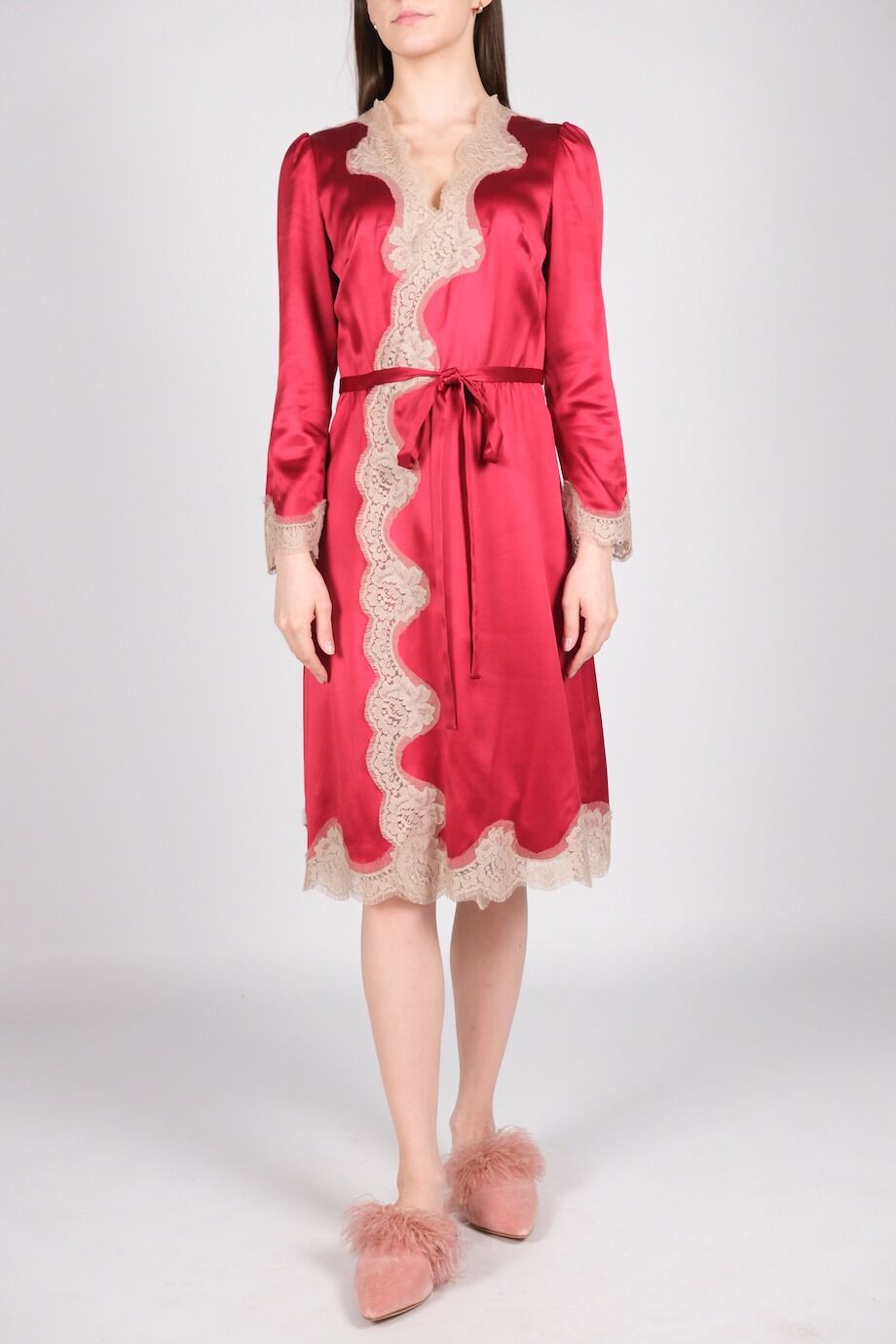 image 1 Атласный халат красного цвета с кружевом