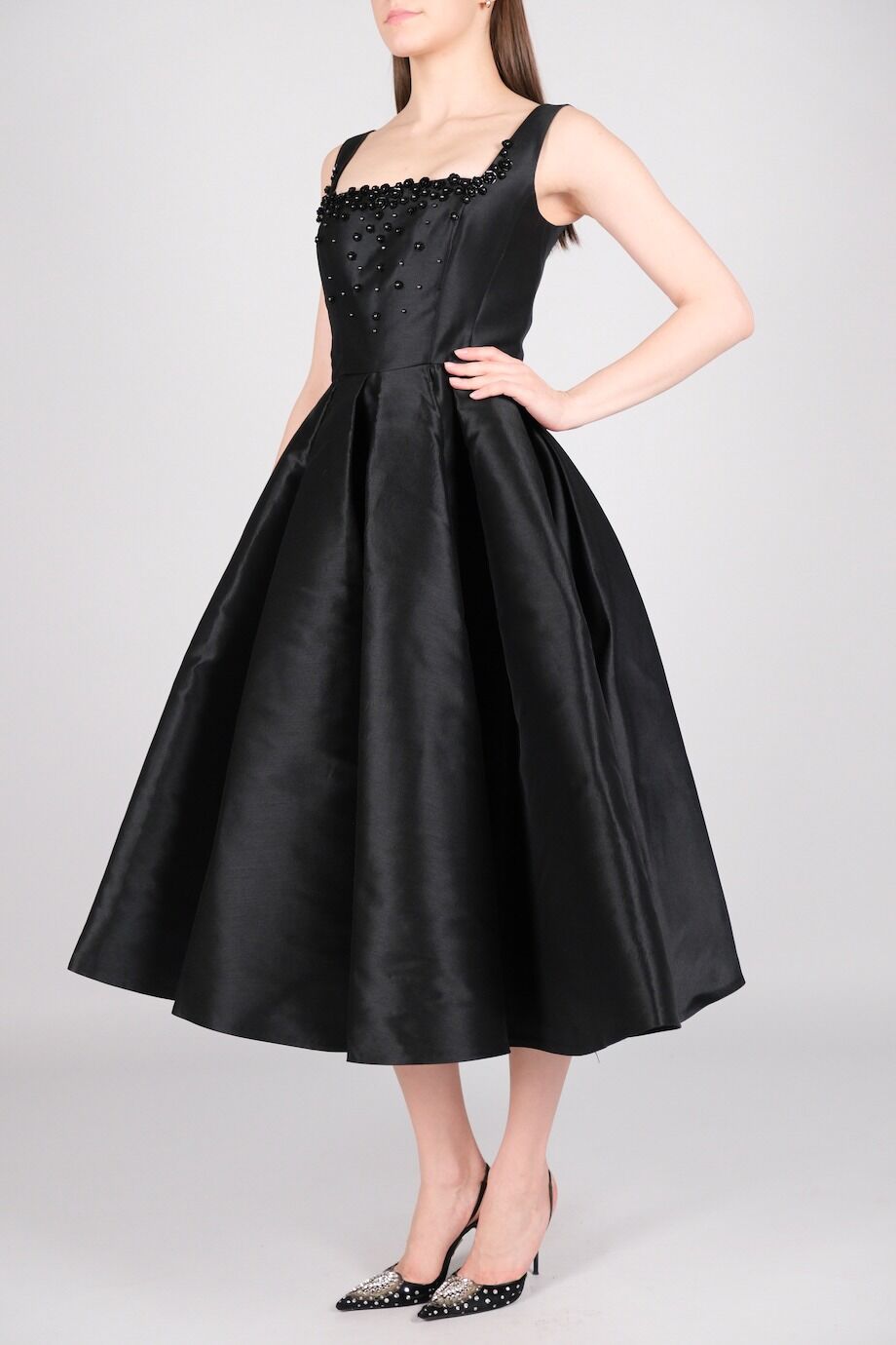 image 2 Платье черного цвета с декором на декольте