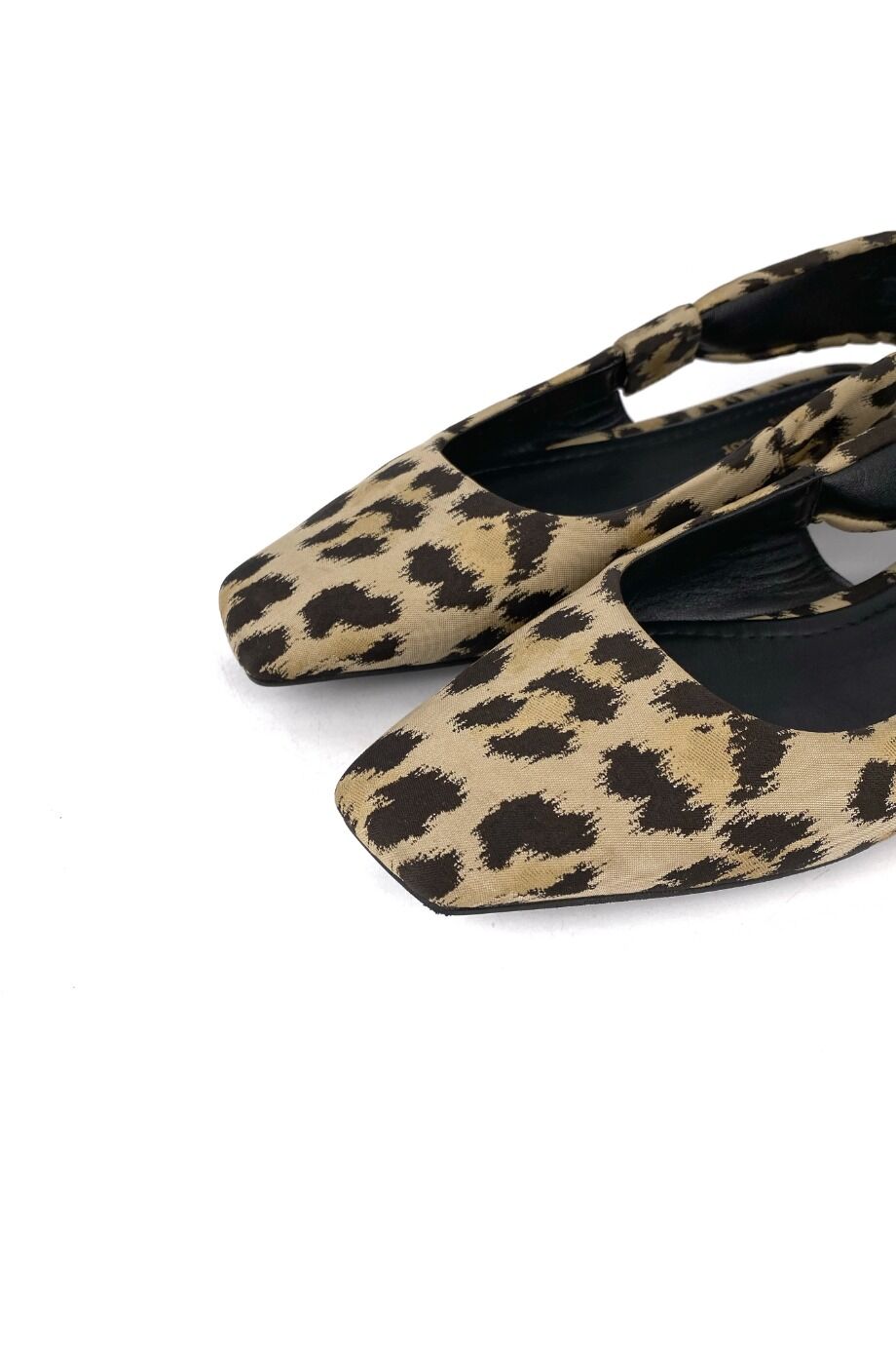 image 3 Балетки атласные с леопардовым принтом