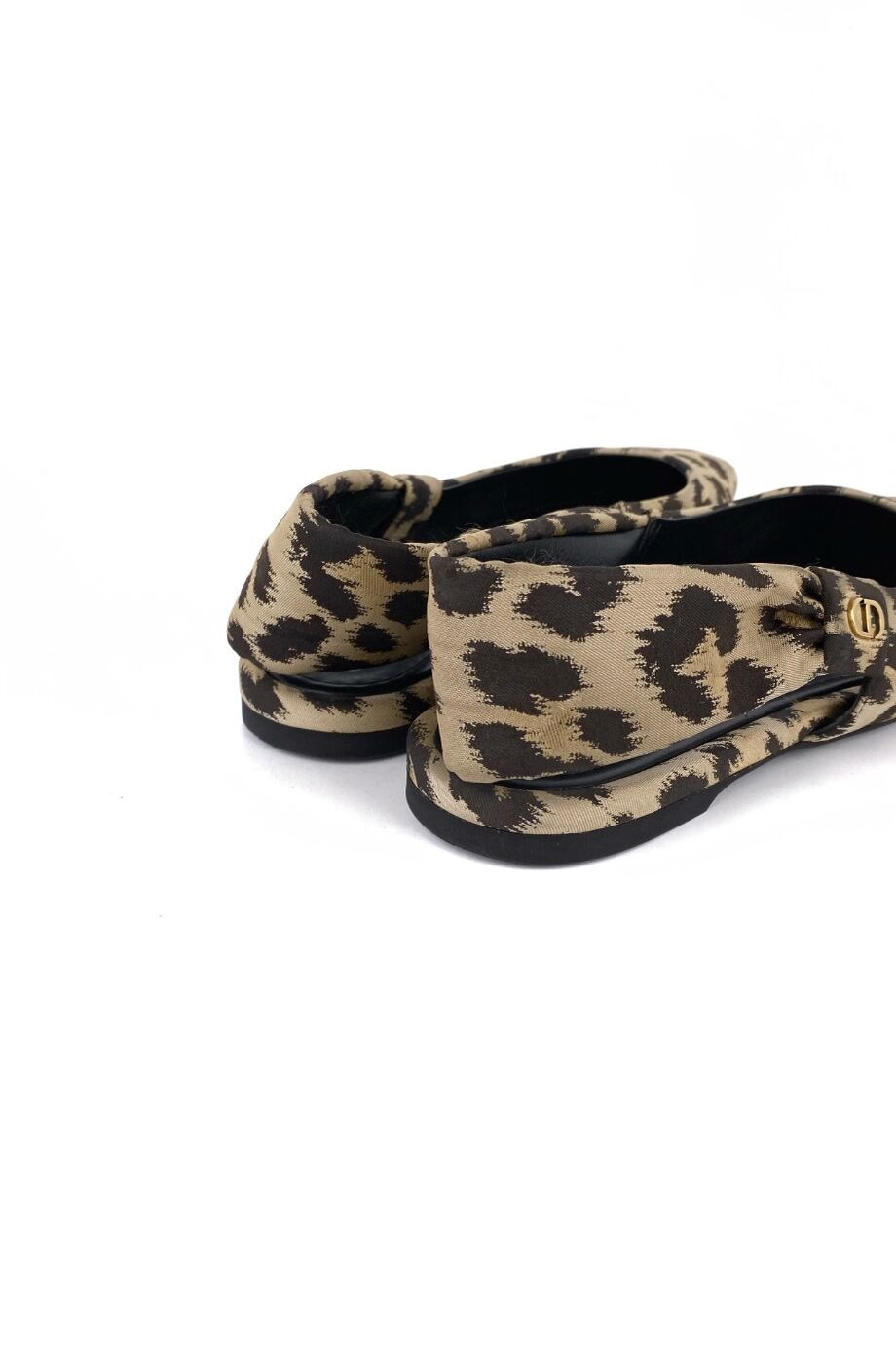 image 4 Балетки атласные с леопардовым принтом