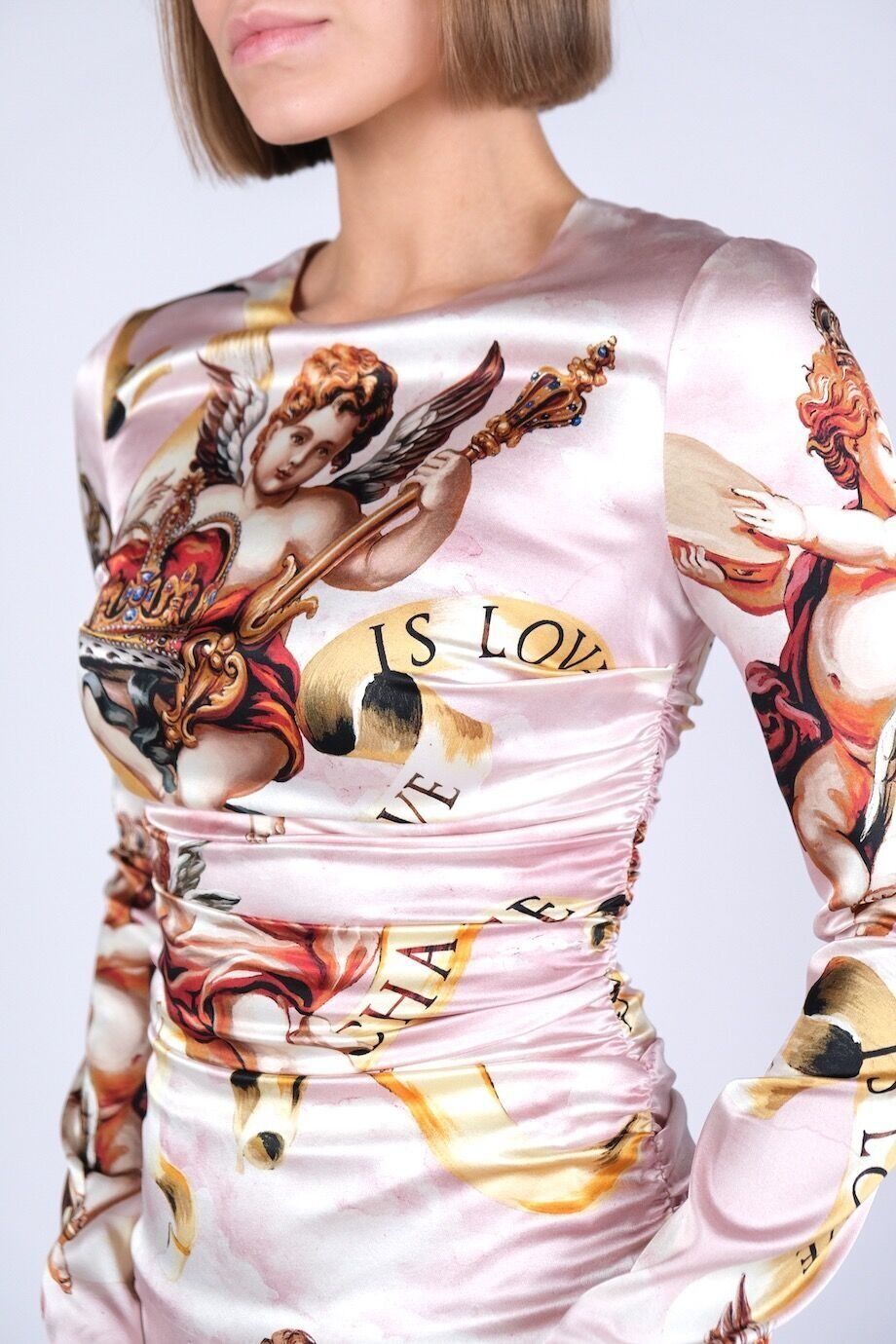 image 4 Шёлковое платье розового цвета  с амурами