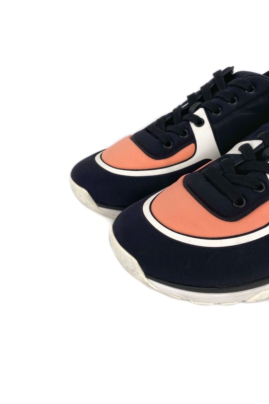 image 3 Кроссовки черного цвета с оранжевыми вставками