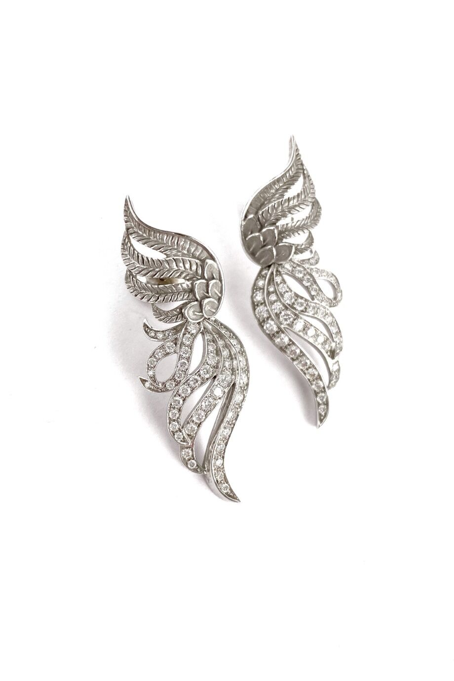 image 2 Золотые серьги Garzas с бриллиантами