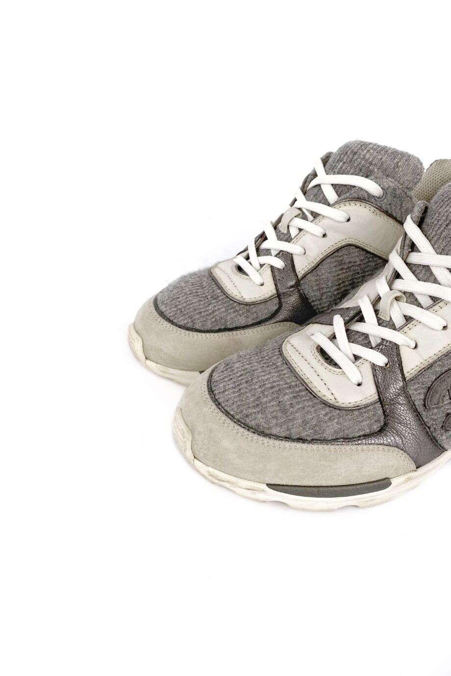 image 3 Кроссовки комбинированные белые с серым