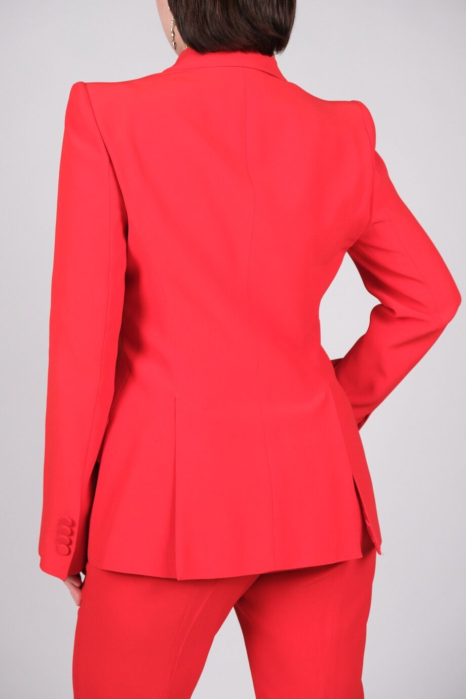 image 5 Костюм брючный красного цвета