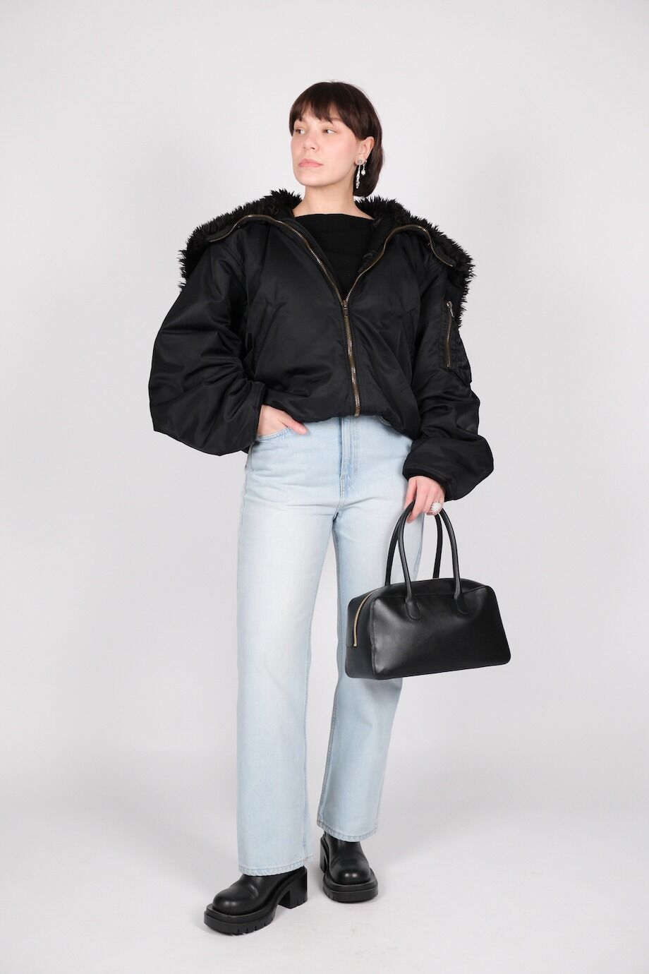 image 1 Бомбер утепленный с капюшоном