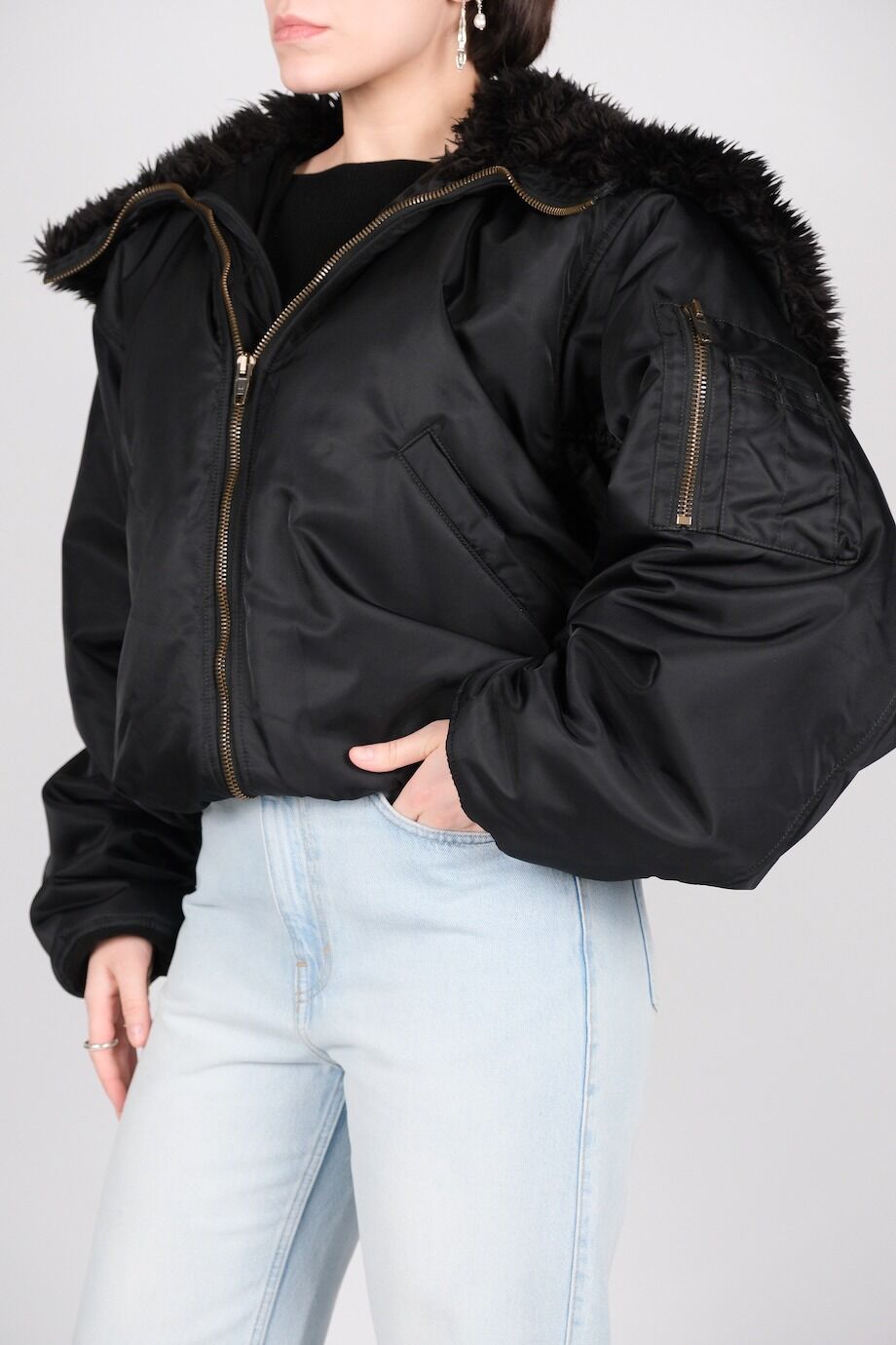 image 4 Бомбер утепленный с капюшоном