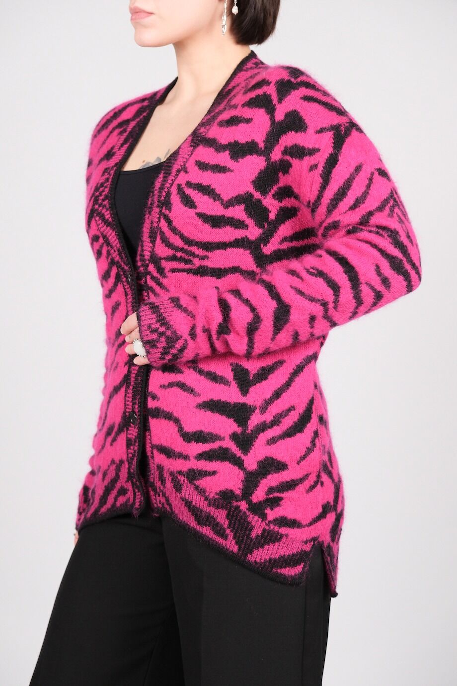image 2 Кардиган цвета фуксии с анималистичным принтом
