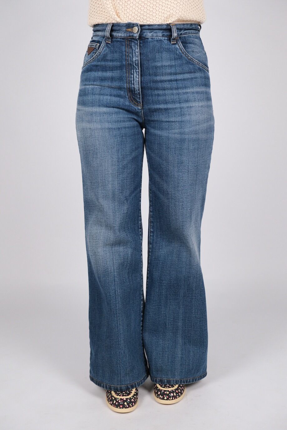 image 2 Джинсы прямого кроя синего цвета