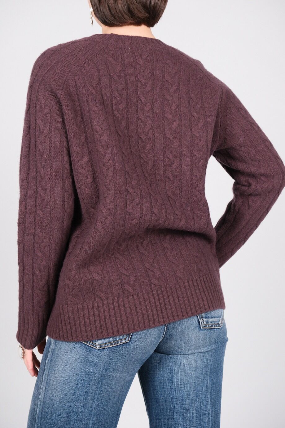 image 3 Свитер баклажанового цвета с косами