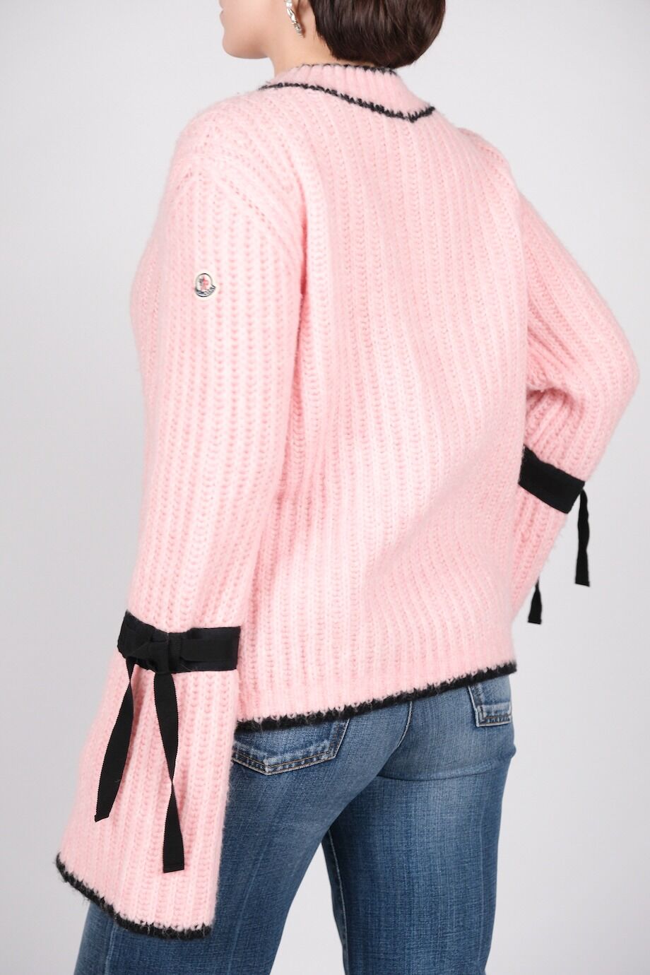 image 3 Свитер розового цвета с черным кантом