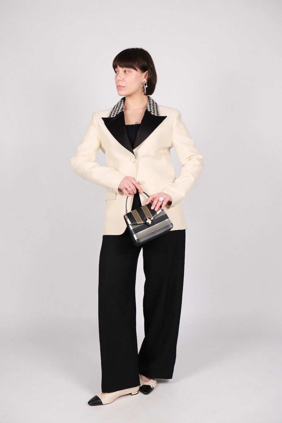 image 2 Жакет молочного цвета с комбинированным лацканом