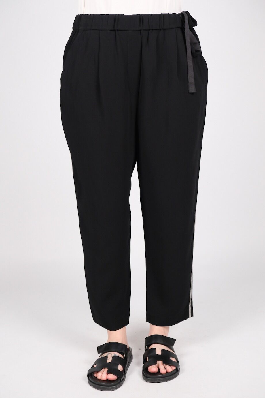 image 2 Брюки черного цвета с лампасами