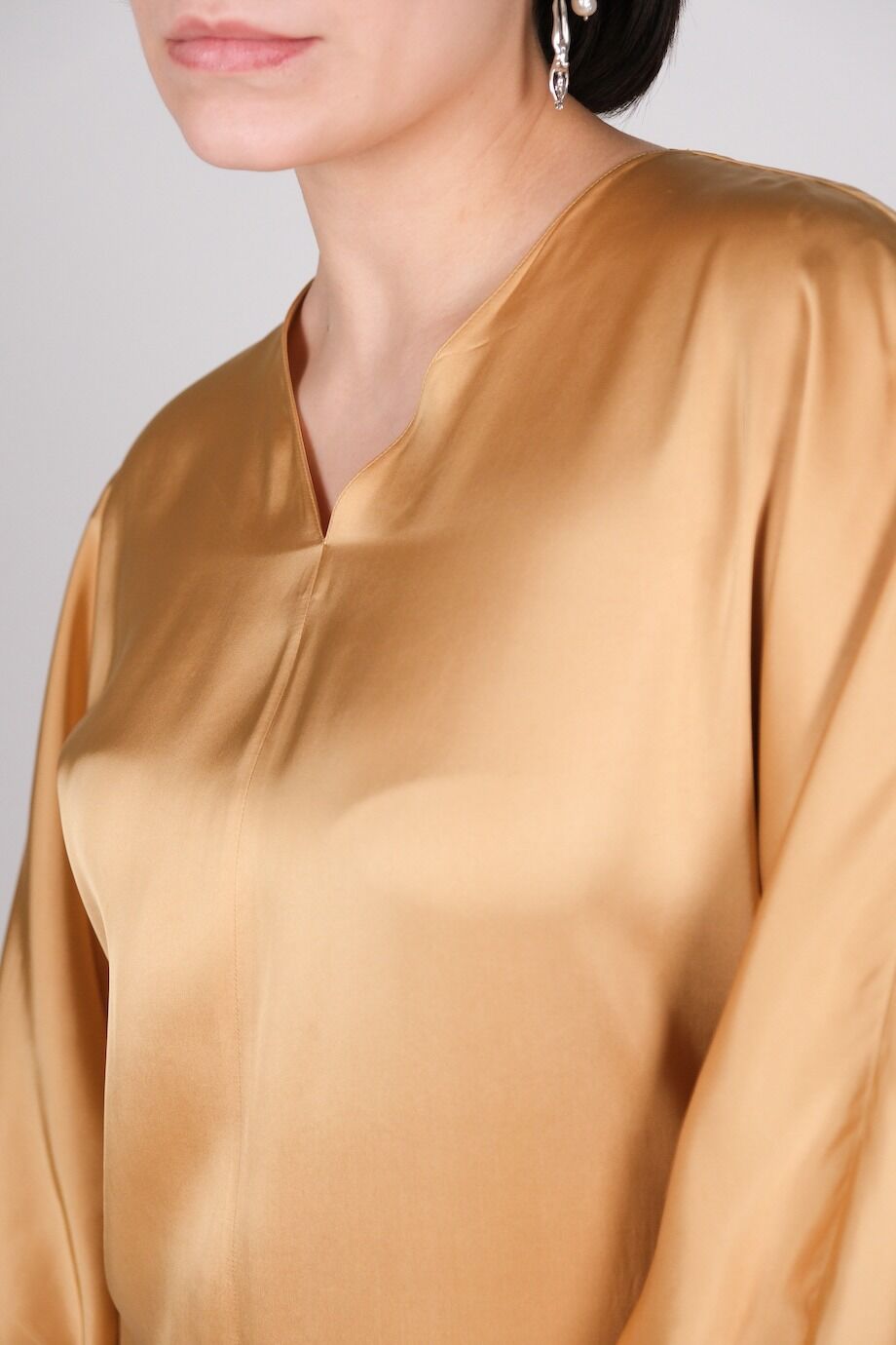 image 4 Платье в пол с разрезом спереди бежевого цвета