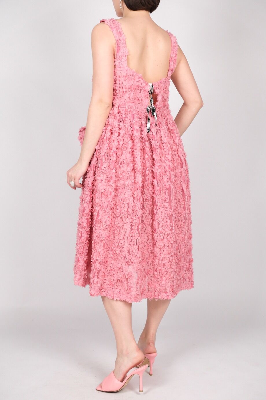 image 3 Платье розового цвета с цветами и накладными карманами