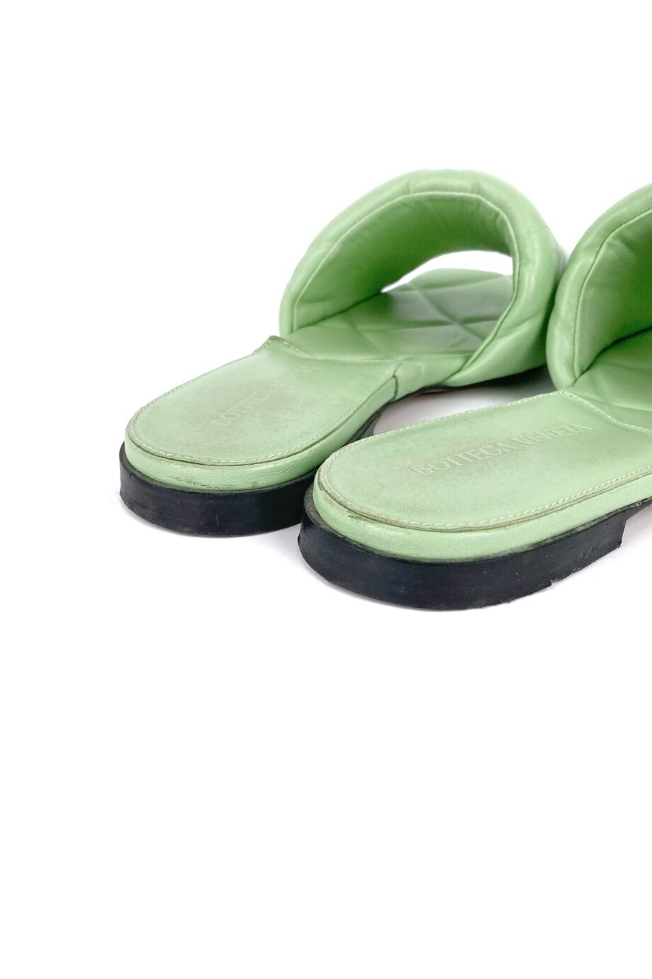 image 4 Шлепанцы салатового цвета
