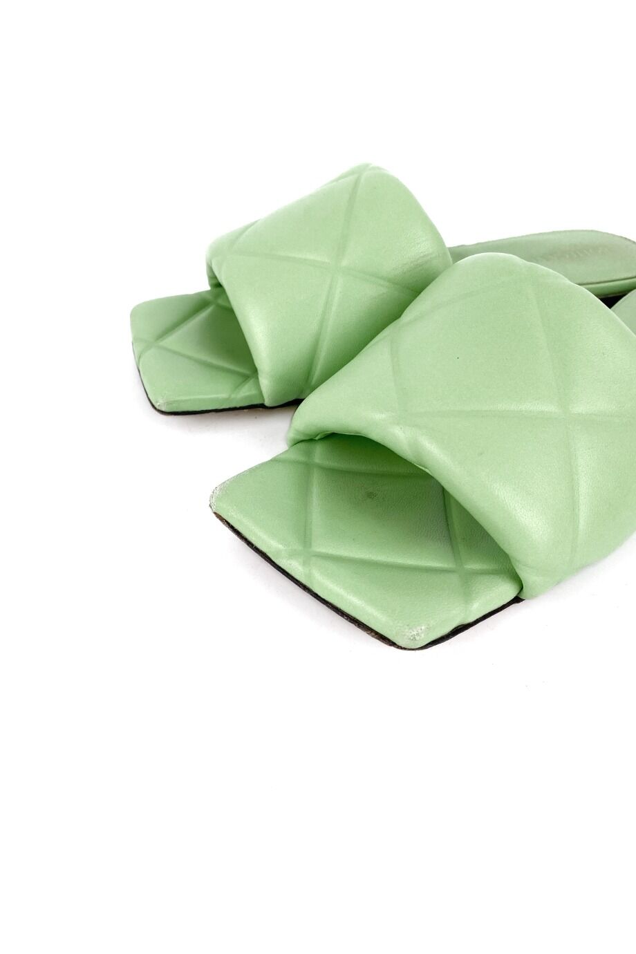 image 3 Шлепанцы салатового цвета