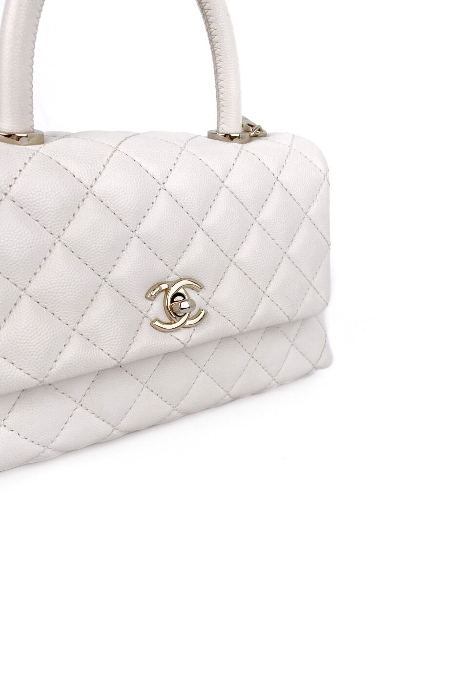 image 3 Сумка Coco Handle белого цвета