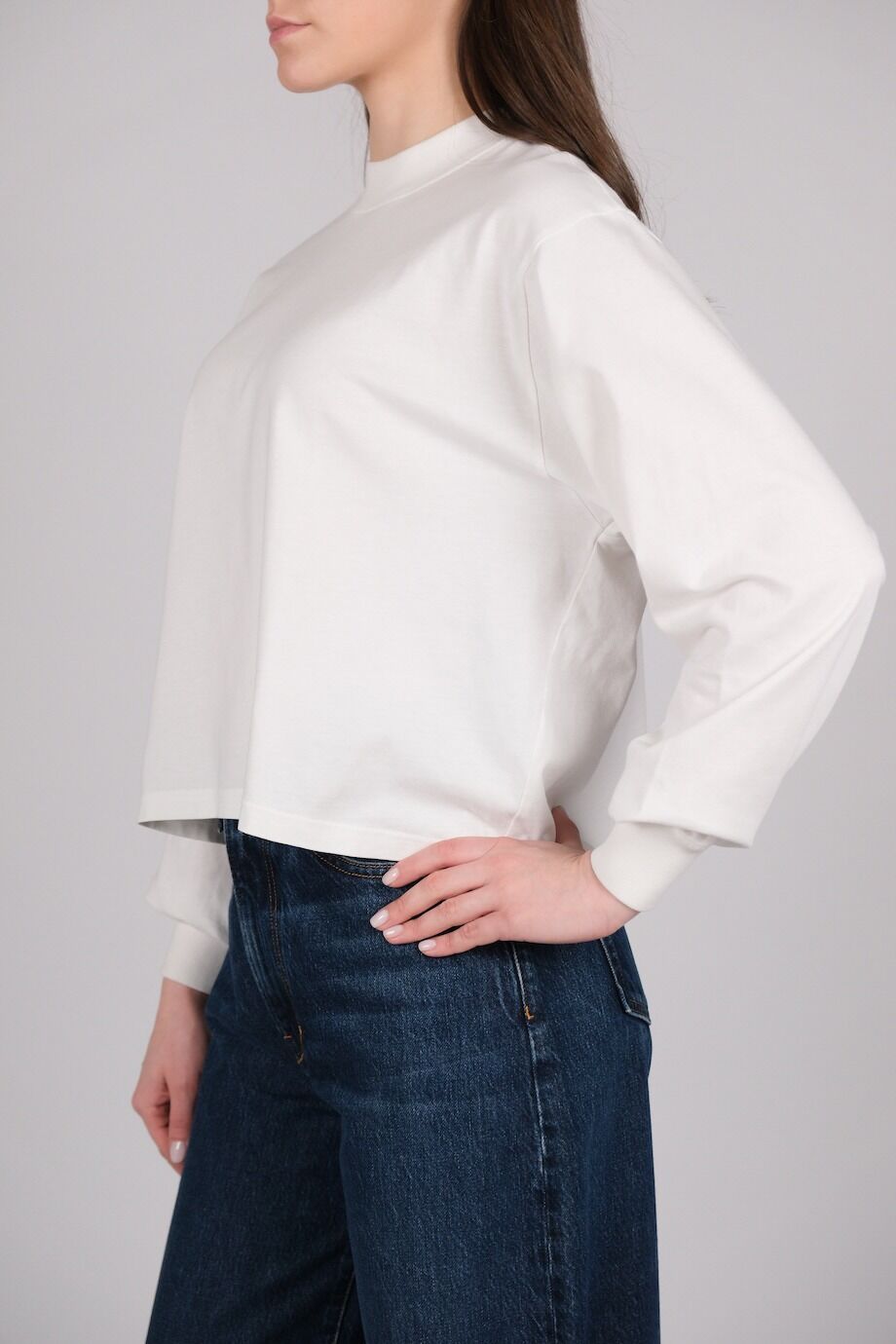 image 2 Лонгслив белого цвета с лого на спине