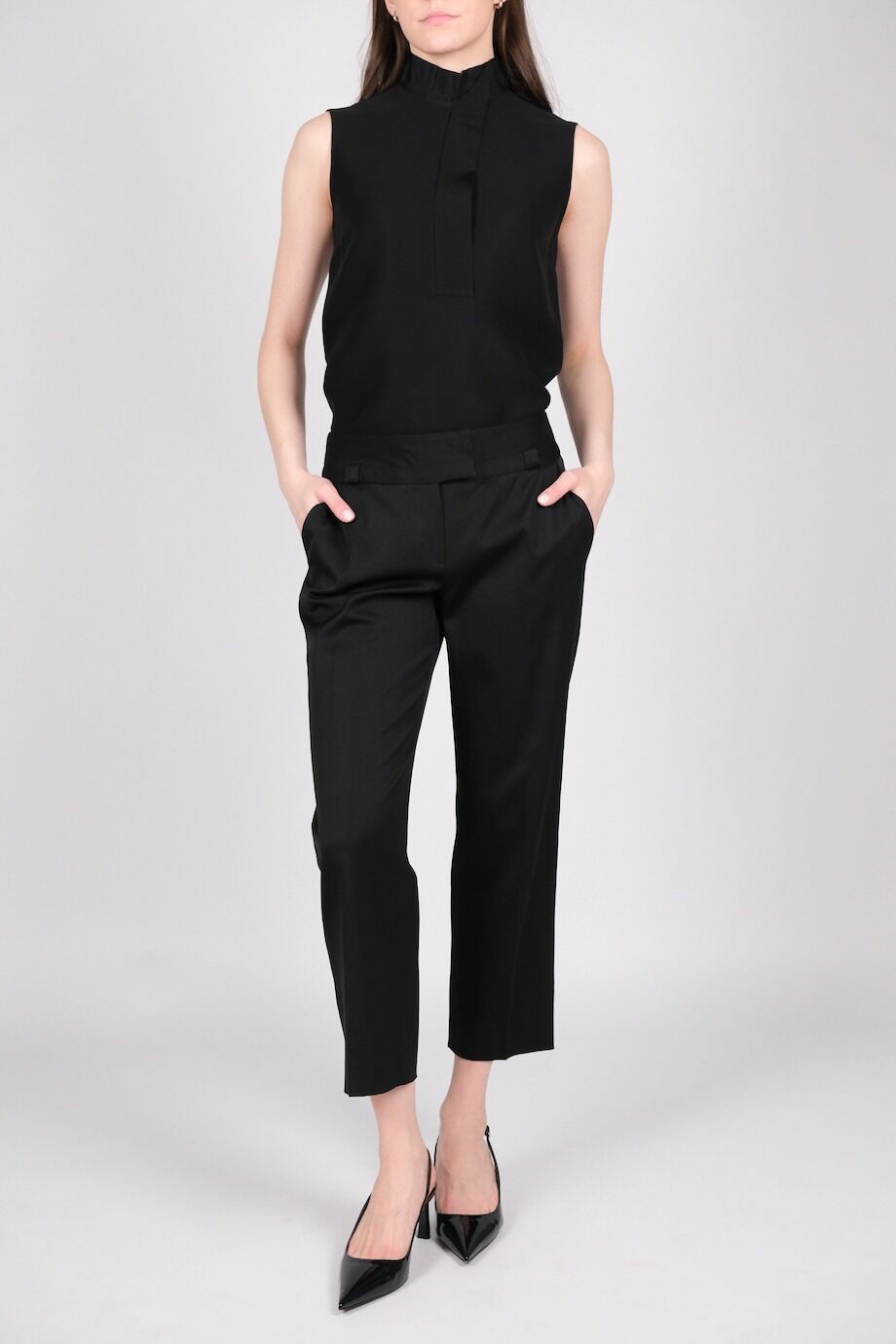 image 1 Укороченные брюки черного цвета с широким поясом