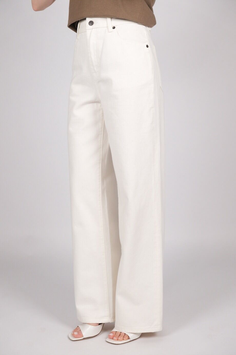 image 3 Джинсы белого цвета широкого кроя