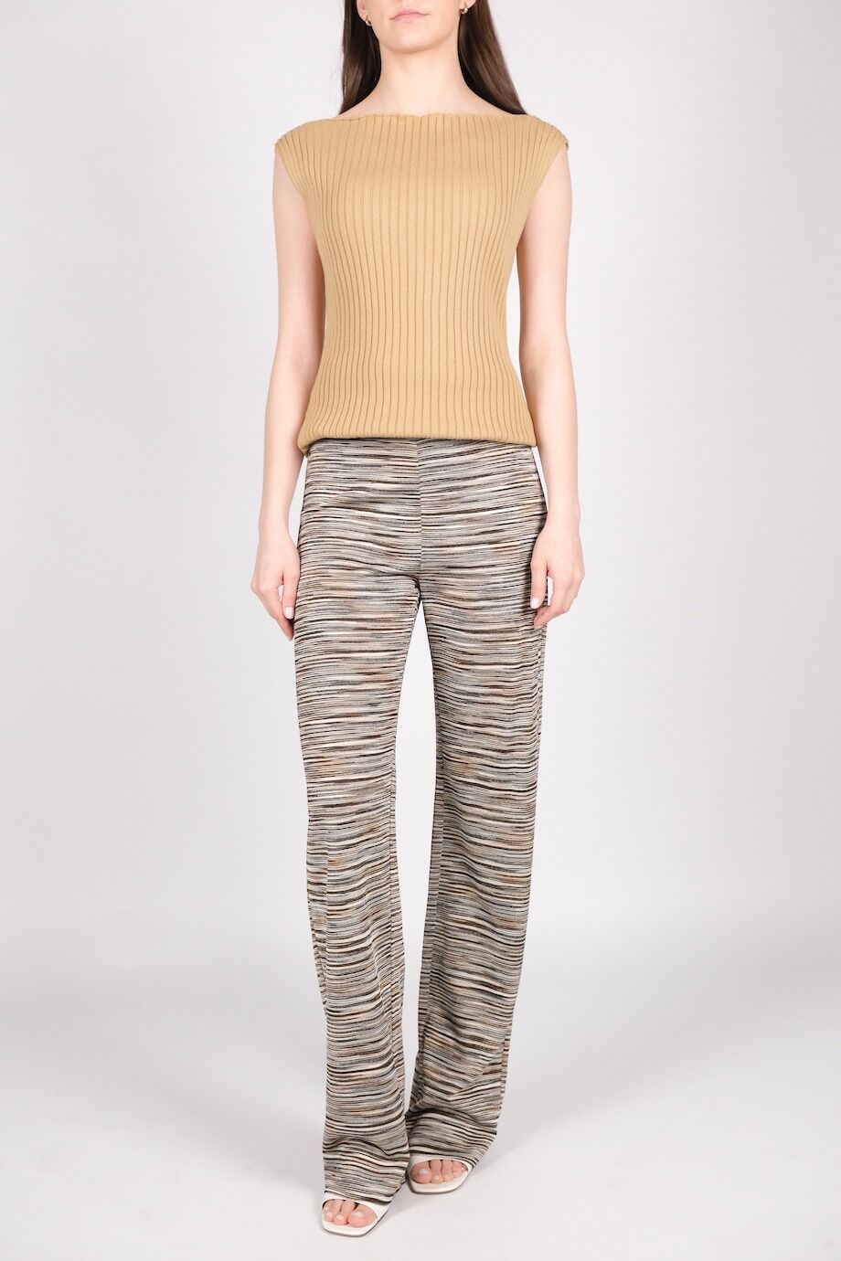 image 1 Брюки бежевого цвета в полоску